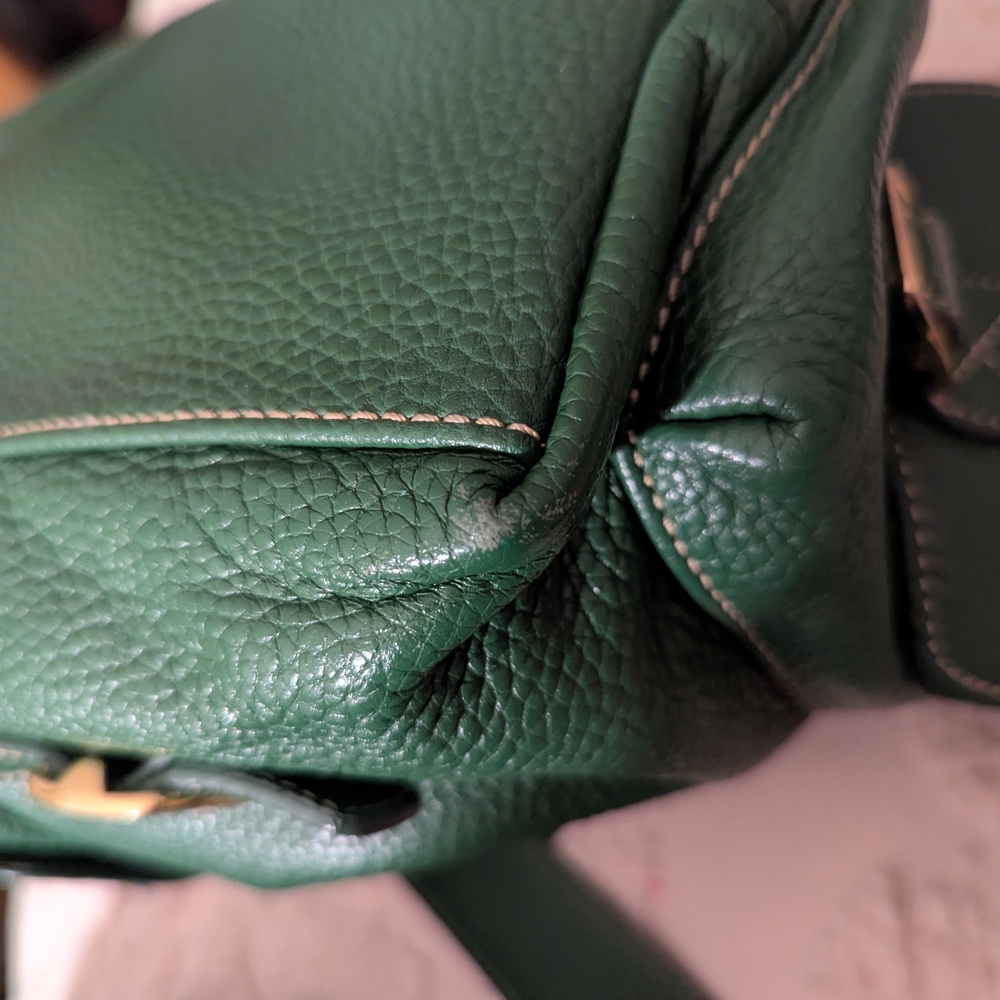 Maxx New York Green Pebbled Leather Shoulder Bag - Picture 9 of 10